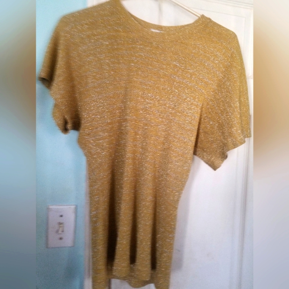 Brand A.K.A LA Short sleeve vintage glitter gold  knit blouse shirt size med